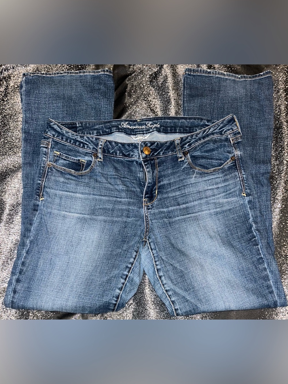 American Eagle Outfitters Women’s Bootcut Jeans Medium Blue Wash